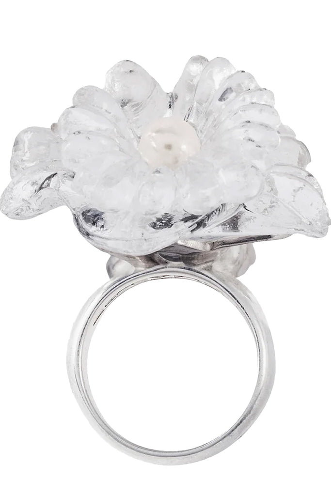 The Bodas De Perla ring in silver colour from the brand LA MANSO