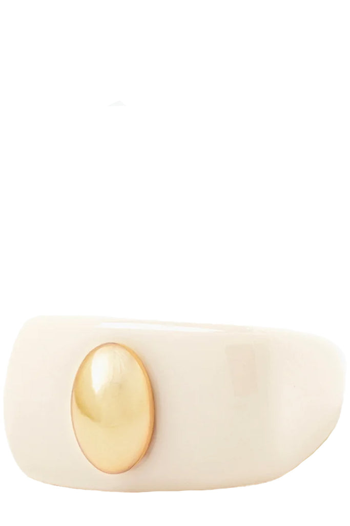 The Ivory Poacher ring in gold and ivory colours from the brand LA MANSO