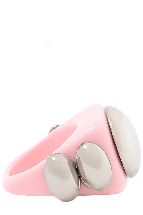 The Jamón De York ring in silver and pink colours from the brand LA MANSO