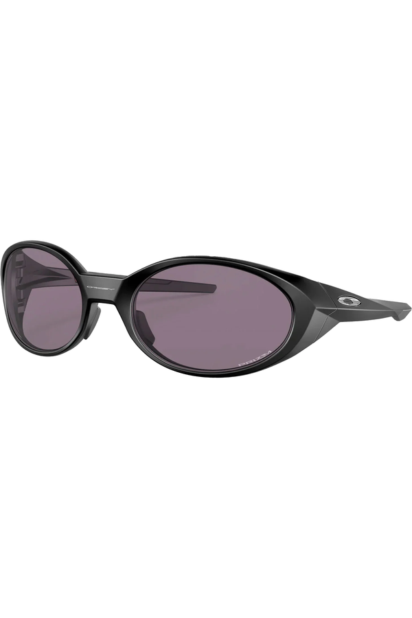 The Eyejacket Redux sunglasses from the brand OAKLEY